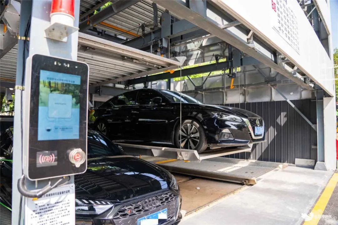 闷家湖智能停车库正式投用