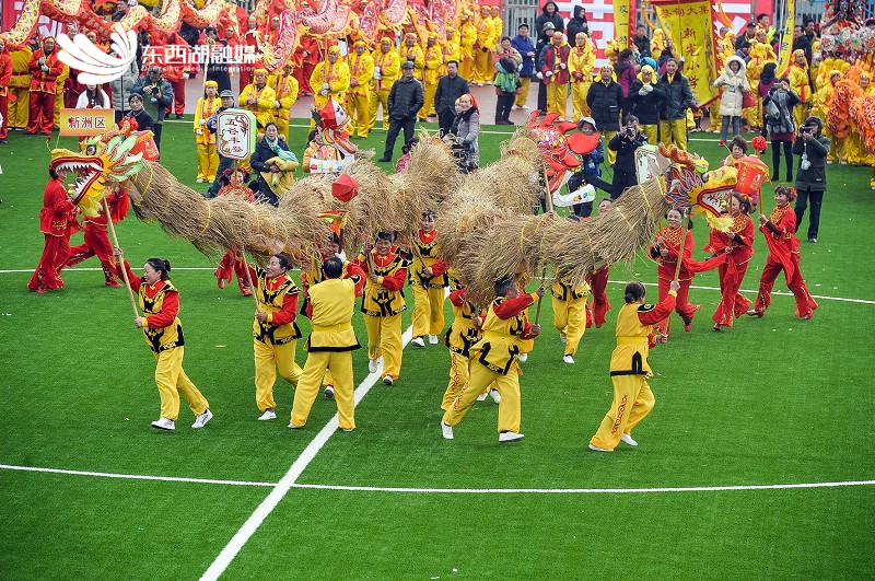 东西湖迎春舞龙暨锣鼓大赛